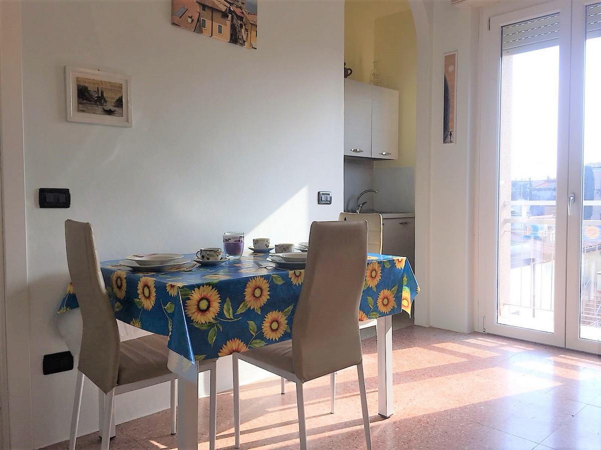 Appartamento Del Sole Ντεζεντσάνο ντελ Γκάρντα Εξωτερικό φωτογραφία
