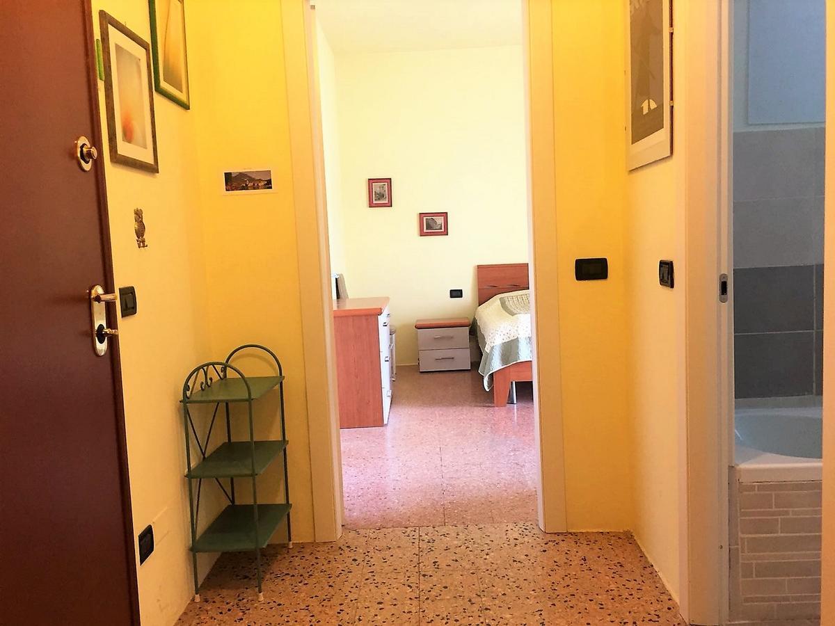 Appartamento Del Sole Ντεζεντσάνο ντελ Γκάρντα Εξωτερικό φωτογραφία